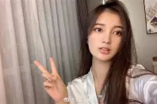 没想到出轨传闻线个月后许凯竟走上了另一条上坡路！