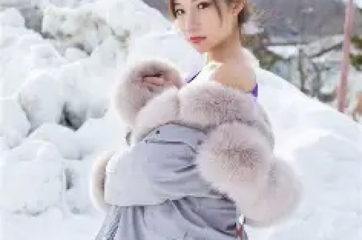 又是婚内出轨？男明星和女演员车内缠绵公共场合出双入对不避讳