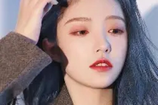 一手好牌打稀碎 三料影后马苏 被黑人驮肩 帮闺蜜撒谎 终究自断前程